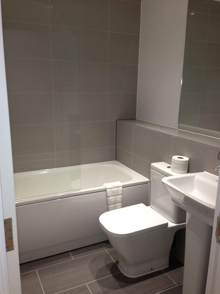 Max Serviced Apartments Commercial Road London Eksteriør billede